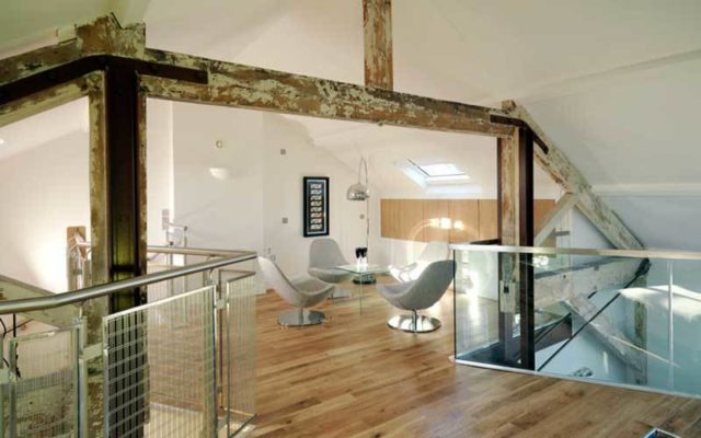 4685099 Rowntree Wharf Penthouse Apartment