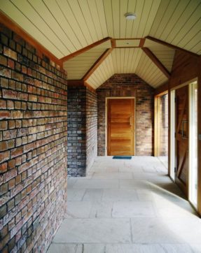 Entrance-Link-Interior-Bendelow-House-by-mbo-architects The Bendelow House, Nab Wold, by mbo architects - York - UK